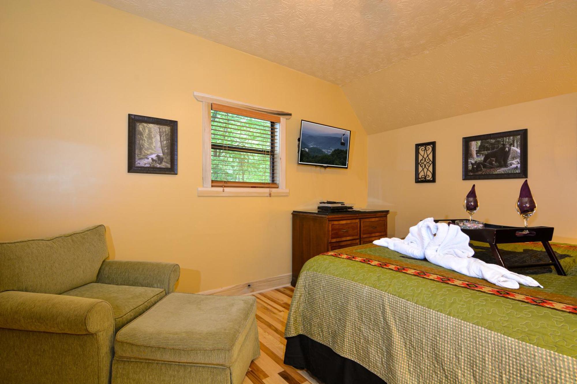 Villa Bear Footin' On The Creek Gatlinburg Habitación foto